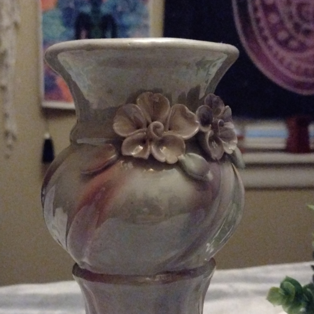Vase - Picture 2 of 4